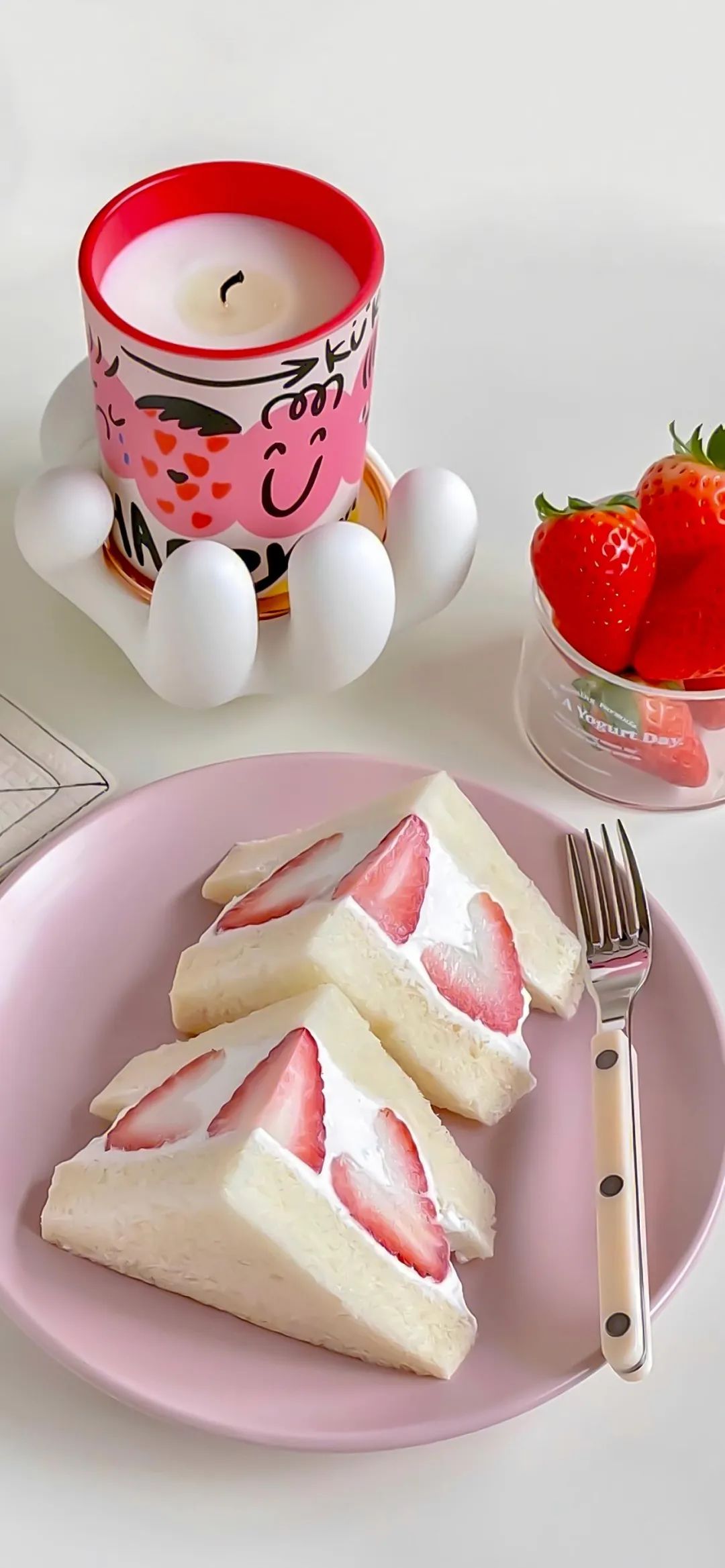 【美食图片真实照片】草莓甜品壁纸图片